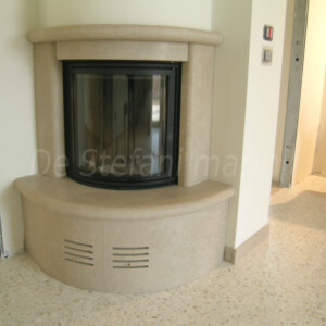 RIVESTIMENTO CAMINETTO IN PIETRA MALAGA