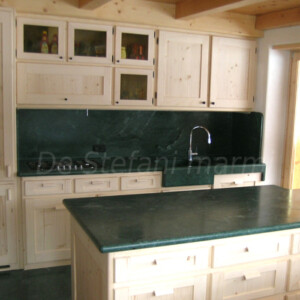 PIANO CUCINA IN MARMO VERDE GUATEMALA