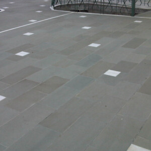 PAVIMENTI E RIVESTIMENTI IN QUARZITE