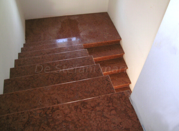 SCALA IN MARMO ROSSO ASIAGO - immagine 3