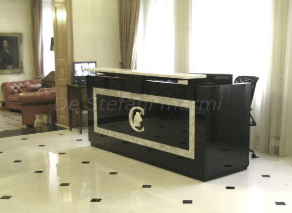 Bancone Ricevimento Hall In Granito Nero Assoluto - immagine 4