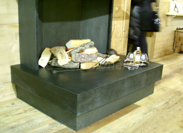Caminetto In Granito Nero Assoluto - immagine 2
