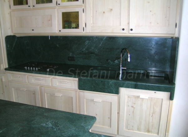 PIANO CUCINA IN MARMO VERDE GUATEMALA - immagine 5