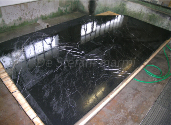 Lavabo bagno in marmo Nero Marquinia - immagine 4