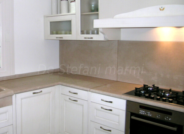 PIANO CUCINA IN PIETRA MALAGA - immagine 2