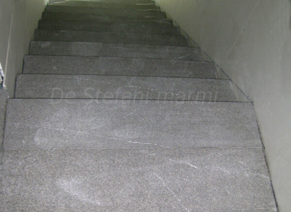 SCALA IN PIETRA PIASENTINA FIAMM. E SPAZZ. - immagine 4