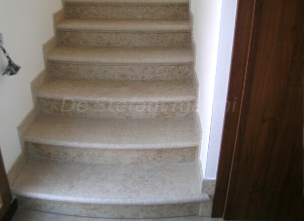 SCALA IN MARMO GIALLO D'ISTRIA - immagine 3