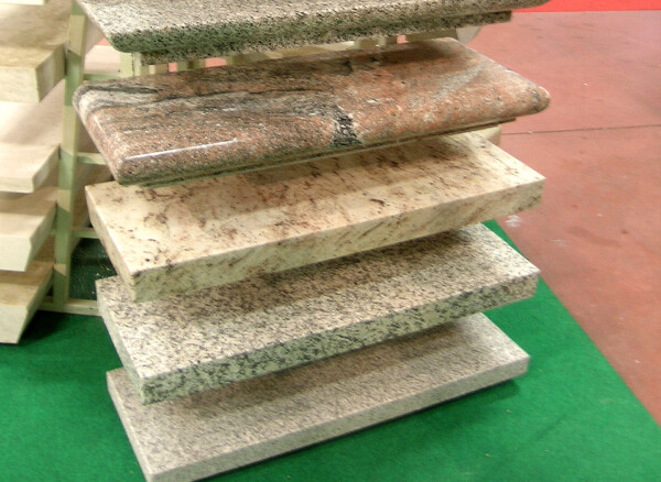 DAVANZALI E SOGLIE PER FINESTRE/PORTE IN MARMO - immagine 4